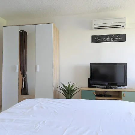 Proche Port Et Avec Wifi Et Climatisation Apartment Agde