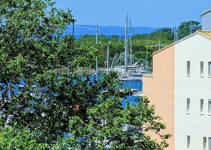 Proche Port Et Avec Wifi Et Climatisation Daire Agde